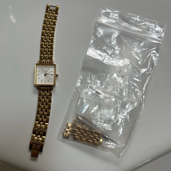 Rosefield London Boxy XS Yellow Gold Link Watch - Picture 1 of 3